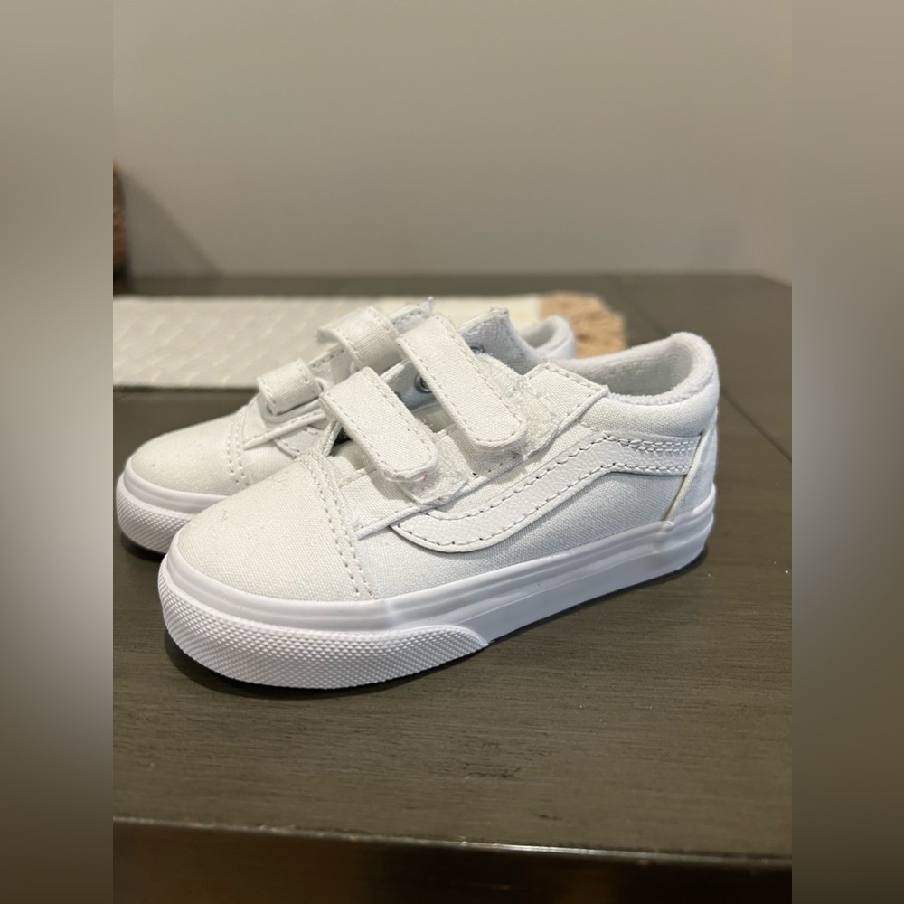 Vans - Toddler Size 6.5 - White - NEW